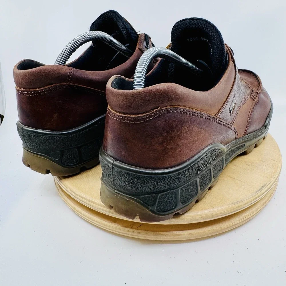 ECCO Track 25 GTX Boots Mens 10 EU 44 Brown Leather Gore-Tex Waterproof
